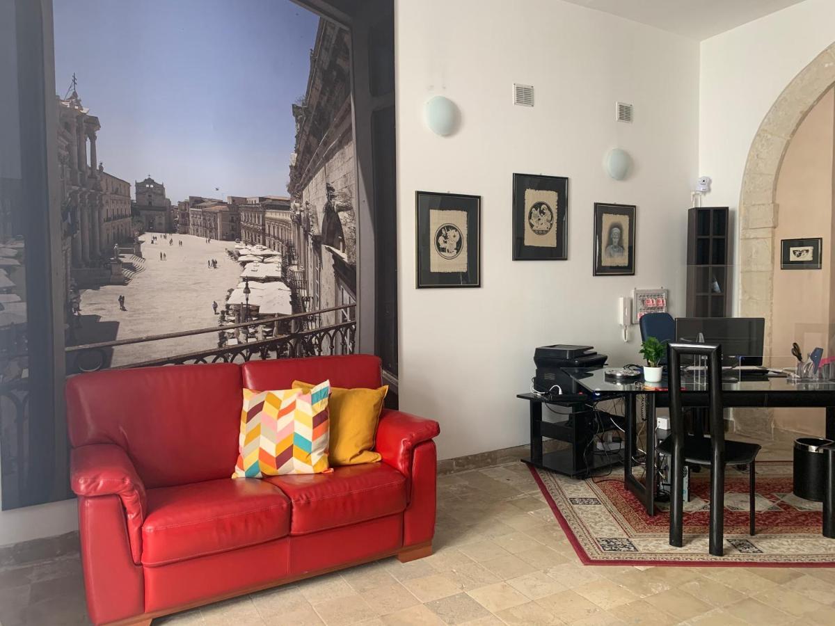Nuova Mastrarua Rooms Сиракузы Экстерьер фото