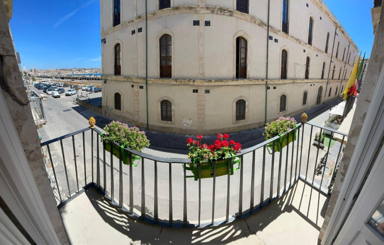 Nuova Mastrarua Rooms Сиракузы Экстерьер фото